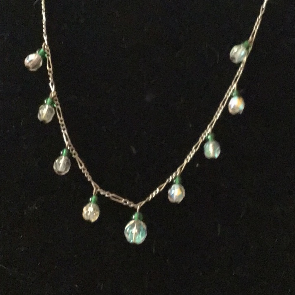 Fashion necklace with beads